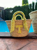 MINI CAPAZO DE MIMBRE PERSONALIZADO VICHY FLUOR AMARILLO
