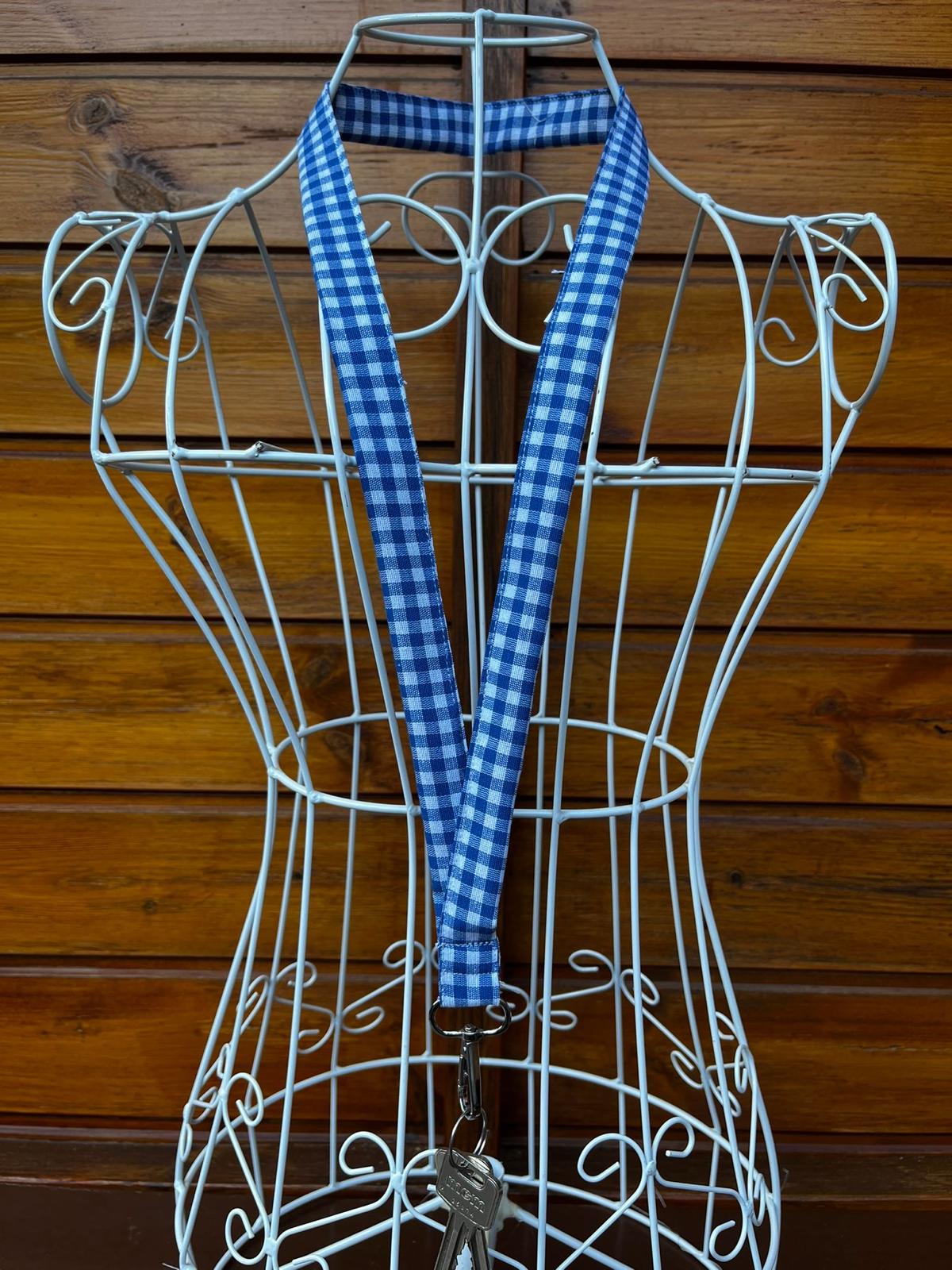 CUELGA LLAVES VICHY AZUL